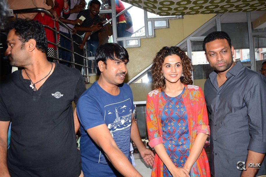 Anado-Bramha-Movie-Team-Visits-Devi-Theatre